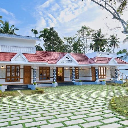 Serene Stay Alappuzha Екстериор снимка