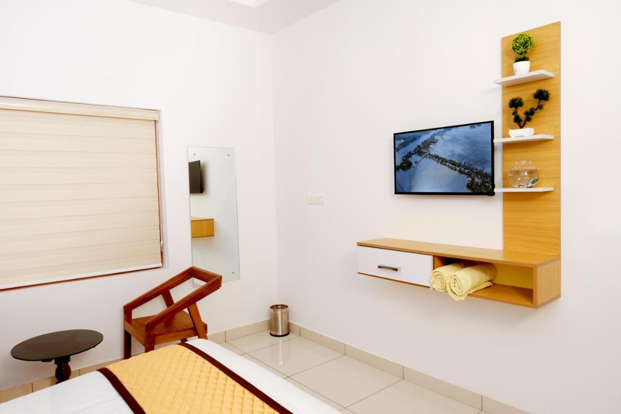 Serene Stay Alappuzha Екстериор снимка